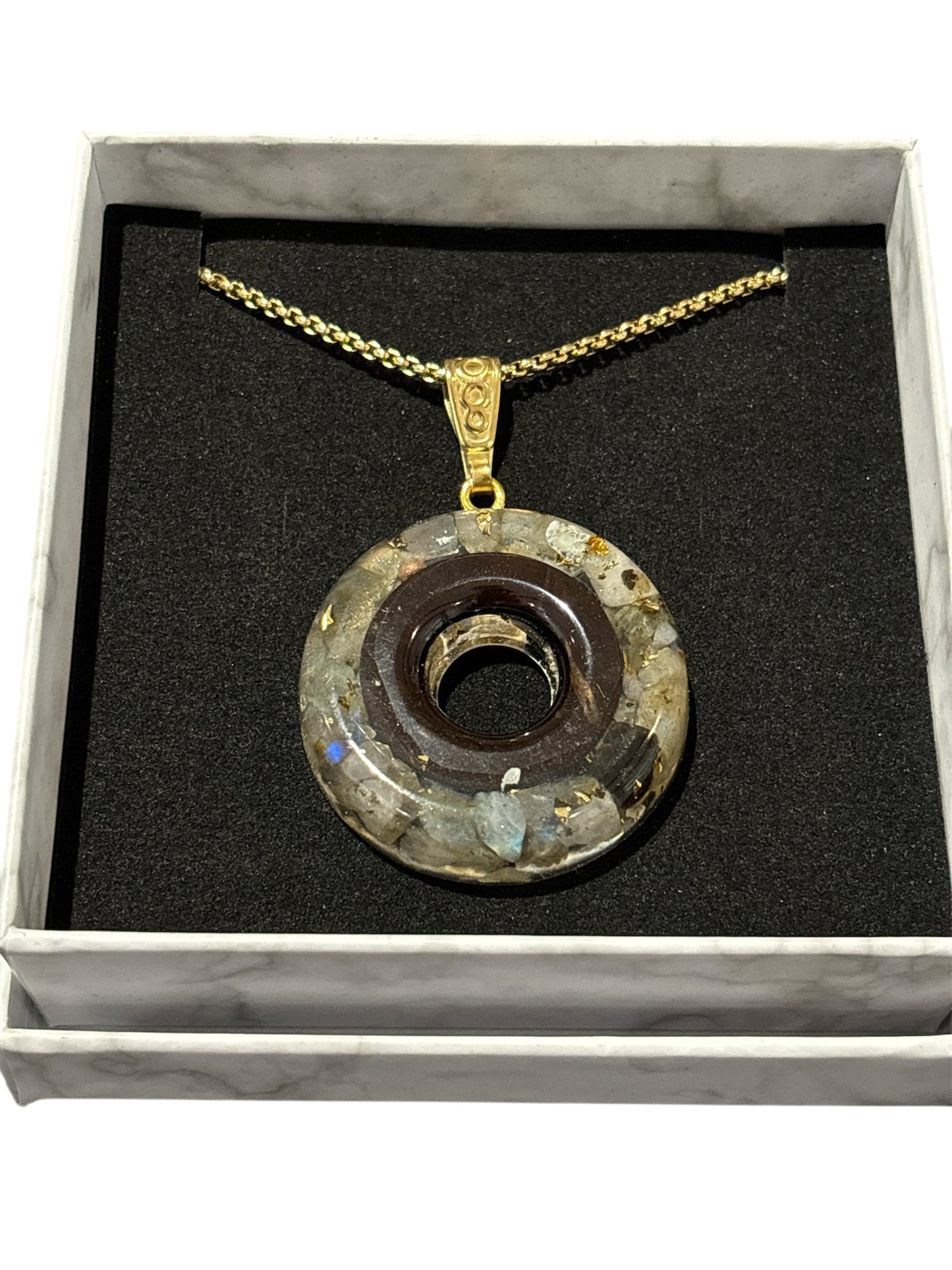 Chaîne et pendentif en Orgonite Labradorite